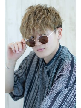 アメラボ 平針店(AmeLab) 【ハイトーン】刈り上げ ツーブロック ウェーブパーマ 金髪