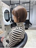 透明感 丸みボブ 耳掛け ベージュ