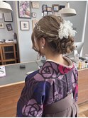 20代30代大人可愛い♪お呼ばれサイドゆるふわお団子アレンジ
