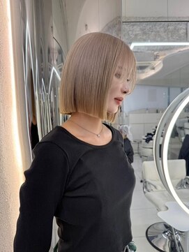 ガガ 心斎橋(GAGA) 小顔◎ミニウルフ/ホワイトグレージュ/髪質改善/ハイトーン