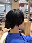 ハンサムショート×骨格矯正カット×暗髪オシャレ×耳掛け有り