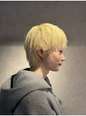 抜きっぱなしブロンド/ブリーチカラー/スパイキーショート