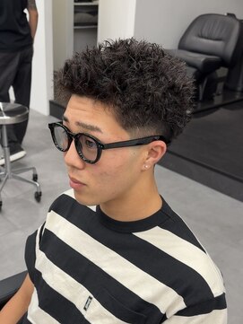 ノイセル 心斎橋(Noisyle) 仏陀パーマテーパーフェード