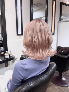 コモレビ(komorebi) 【菅原 淳之介】くびれヘア×ピンクホワイトベージュ