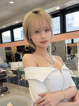 ロンドルーチェ 心斎橋(Lond luce) ダークアッシュ/ミディアムレイヤーカット［髪質改善/縮毛矯正］