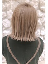 モアナ バイ ヘッドライト 大和店(Moana by HEADLIGHT)&nbsp;#ブリーチ#切りっぱなしボブ#ベージュ
