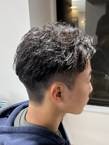 ザデイトウキョウ 表参道 青山(THE DAY TOKYO) MEN’S/サーフカール/刈り上げセンターパート/表参道駅/青山