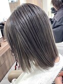 白髪ぼかしグレージュバレイヤージュ