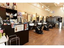 カット ルーム パパス(Cut Room PAPA' S)