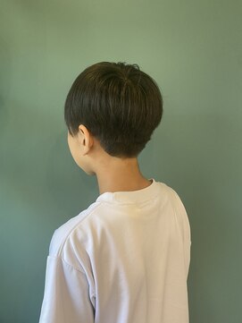 キッズカット 小学生女子 刈り上げ女子 スポーツ少女 バスケ女子 L ランプヘアーザベーシック Lamp Hair The Basic のヘアカタログ ホットペッパービューティー