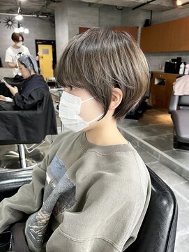 バーチョ(bacio) グレージュ　ショート【麻生/札幌ショート/白髪】