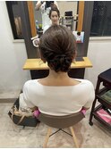 ナチュラルシックまとめ髪