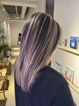 セブンベルベット(7 Velvet) 【ローライトデザイン　//  横松ゆかり】