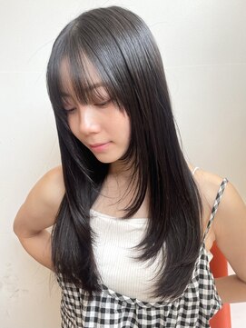 トリッカ シブヤ(TRICCA SHIBUYA) レイヤー/ロング/ミディアム/透明感/ダークカラー/髪質改善/艶髪