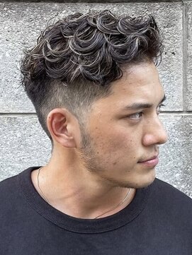 フィフス 札幌大通(fifth) 札幌アクティブショートツイスパイラルパーマテーパーフェード◆