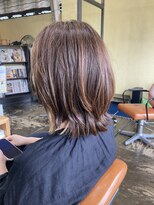 ワラティク(WARATI C)&nbsp;レイヤーを入れた切りっぱなしボブスタイル