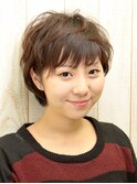 ショートボブ
