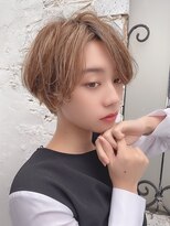 ロンド ストラーダ 心斎橋(Lond strada) セクションカラーペールベージュ