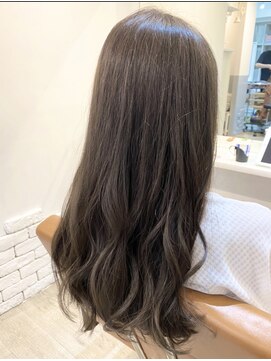 ジーナ 新宿(Zina) ショコラブラウン【Zina新宿　木暮　莉茉奈】