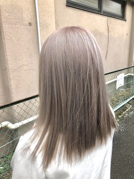 ライブトレア(LIVE TOREA) ミルクティカラー