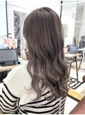 ナチュラルバレイヤージュ×パールグレージュ