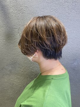 ラヴリア クルメ(LOVERIA KURUME) 夏にスッキリ！前下がりハンサムショート