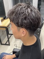 フイ 代々木(Hui)&nbsp;メンズ/アップバング/ツーブロックマッシュ/束感ショート波巻き