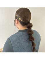 セダクション 道後樋又店(Seduction) 金箔ポニーテールアレンジ