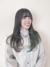 イル デ パン ILE DES PINS 山口 真奈