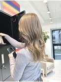 ホワイトミルクティーベージュカラーケアブリーチカラー