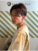 バーバーが作る爽やかメンズのセンターパート#1