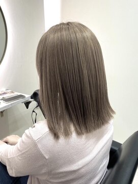 トッカ ヘアアンドトリートメント バイ リウム(tocca hair&treatment by Rium) 透明感ベージュカラー