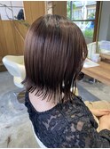 前下りミディアムボブ