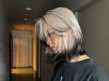 ブローチ(brooch)の雰囲気（デザインカラーも得意です。ご相談ください。）