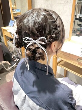 アフィナー(Afinar) 【横浜/横浜駅】リボン編み込みの華やかヘア