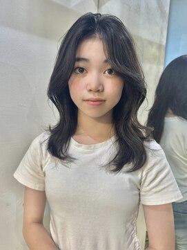 メイカ(MEIKA) ”たっぷりレイヤー×チャコールグレー”　なかもと はな