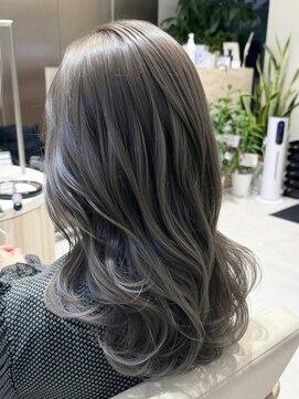 ミズチャーム(Ms.CHARM) 【高瀬陽介】オリーブグレージュ×レイヤーカット