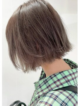 キャパ(CAPA) 切りっぱなしボブ 肩上ボブ