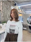 透明感ベージュ