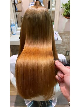 モナン 新宿(Monan) オレンジベージュ