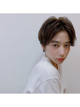 ディスオモテサンドウ 表参道(This OMOTESANDO) ふんわり柔らかいショート(表参道　青山)