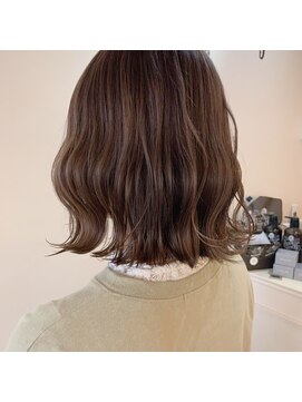 ルタ(LuTa by siesta＆LiCO) LuTa☆吉祥寺ナチュラルボブ×アッシュベージュ