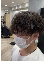 レイズ 名古屋(RAYS)&nbsp;無造作波巻きスパイラルパーマ刈り上げマッシュ　　h