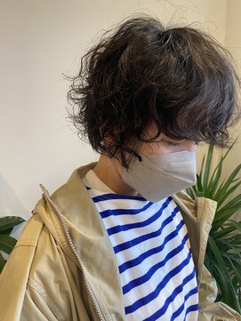 ルートヴィッヒ(Ludwig) 個性的すぎないマッシュパーマ.