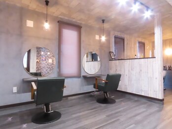 ラボ(LAB)の写真/“ブルックリンスタイル”がテーマのカフェの様な落ち着ける空間でゆっくり過ごせます♪