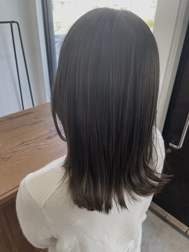 プルトヘアー(Pult Hair) グレーベージュ