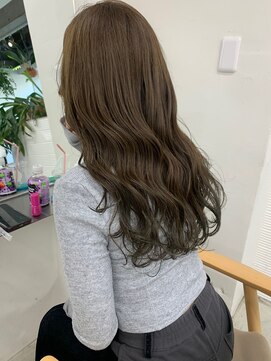 ツバメ ヘアー(TSUBAME HAIR) 明るめオリーブベージュカラー