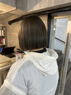 ノス 表参道(NOOS) 髪質改善 グレーベージュ アッシュカラー レイヤーロング 黒髪