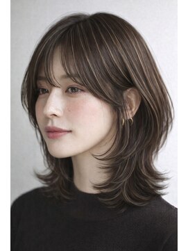 ハーツ(Heart's) ミディアムレイヤー×白髪ぼかしカラー３０代４０代５０代６０代