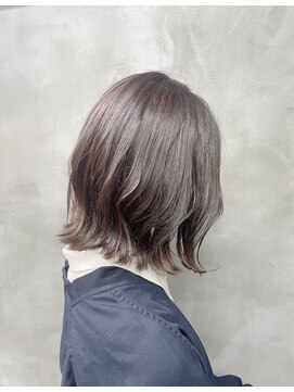 ノア マルヤマ(Noa maruyama) 切りっぱなしボブ